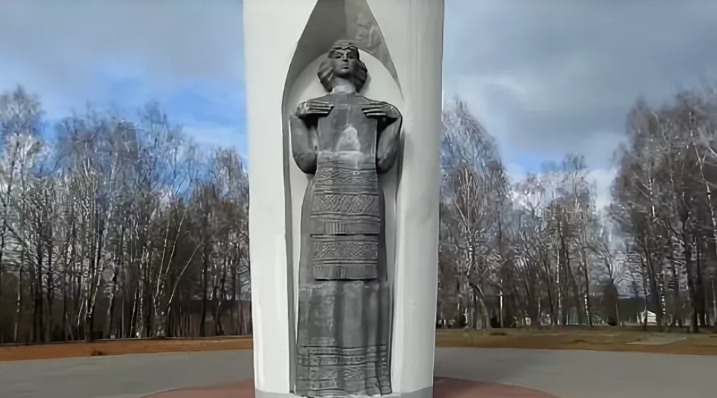 Памятник 850 лет Гродно как летопись древней истории города