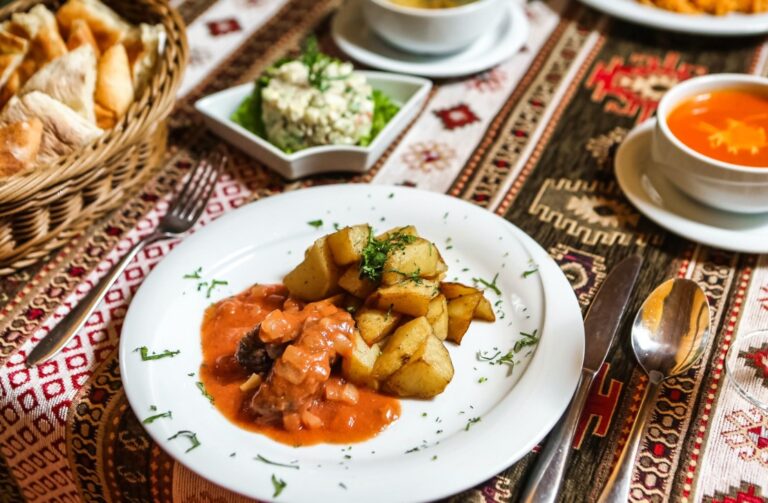 Как белорусская кухня отражает историю и культуру страны