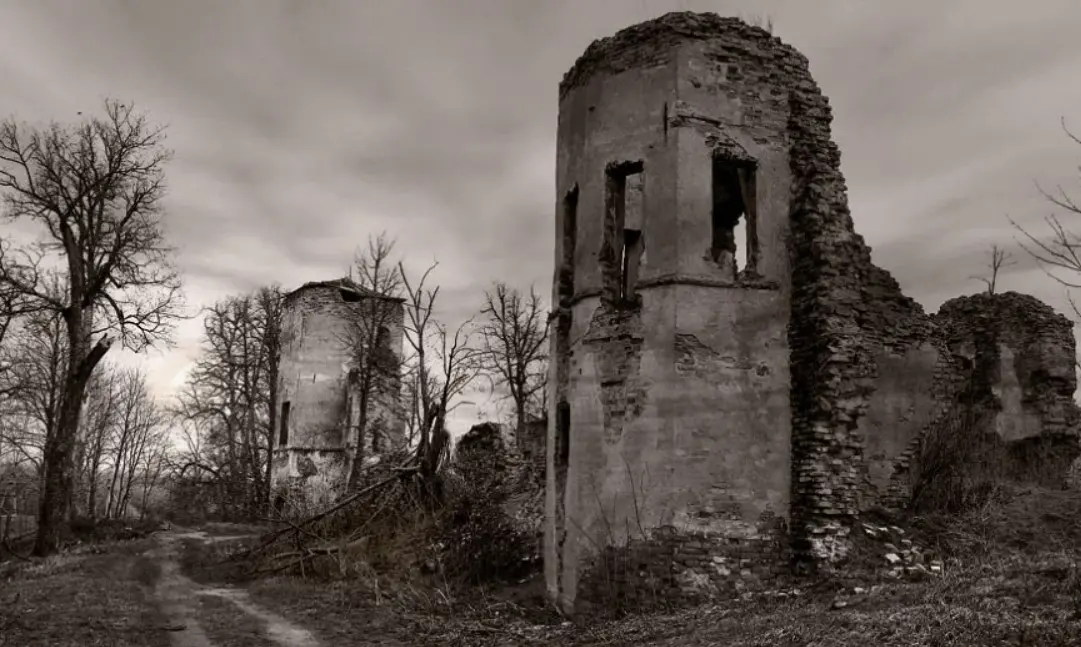 Гольшанский замок - Белый замок, призраки и несчастная панночка