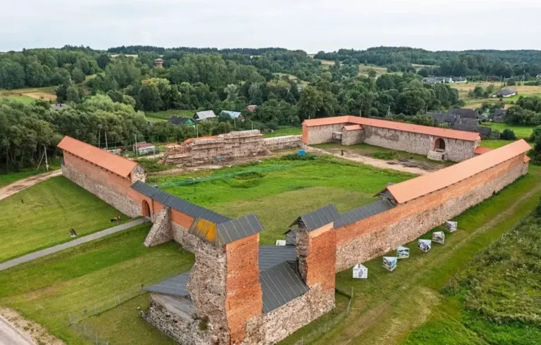История реставрации белорусских замков
