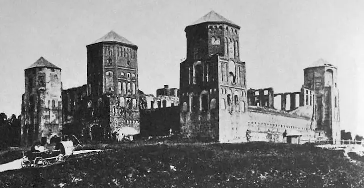 Как восстановить легенду - История реставрации белорусских замков.