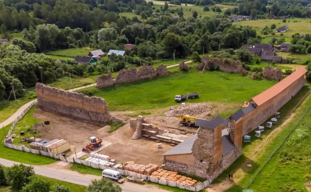 Какой замок самый старый в Беларуси