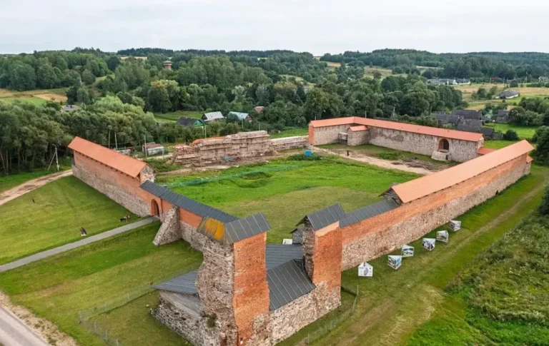 Кревский замок - Свадьба Ягайло и судьбоносные стены