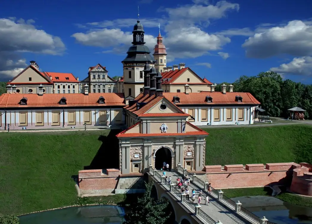 Несвижский замок - Где бродит призрак Чёрной дамы