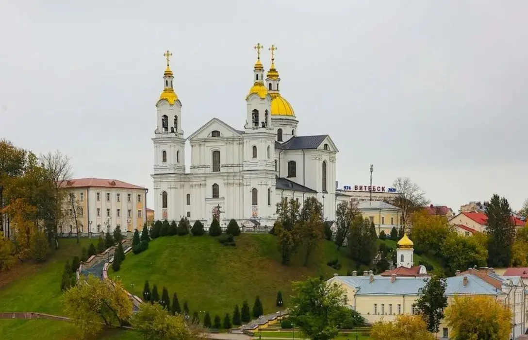 Успенский собор в Витебске - Возрожденная гордость над Западной Двиной. Успенский собор в Витебске - Возрожденная гордость над Западной Двиной.