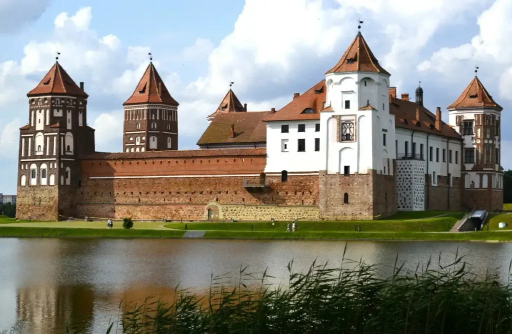 Замки Беларуси - На перекрестке Речи Посполитой и Российской Империи