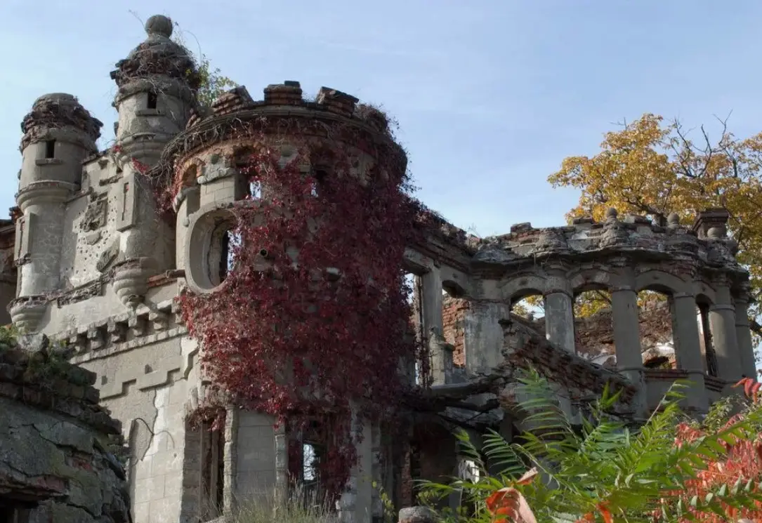 Замки-руины - почему их тоже стоит посетить Замки-руины - почему их тоже стоит посетить