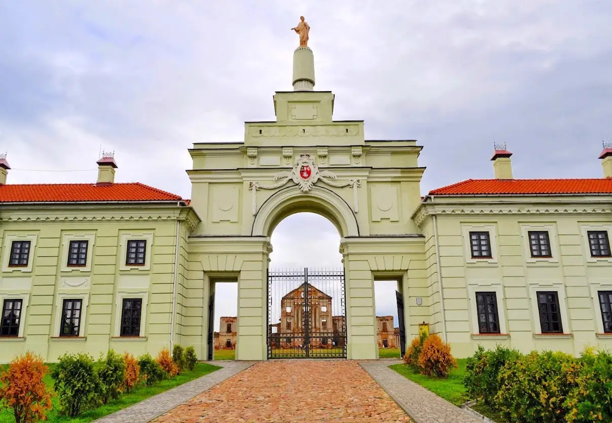 Ружанский дворец - Белорусский Версаль и казна рода Сапег. 1 Ружанский дворец