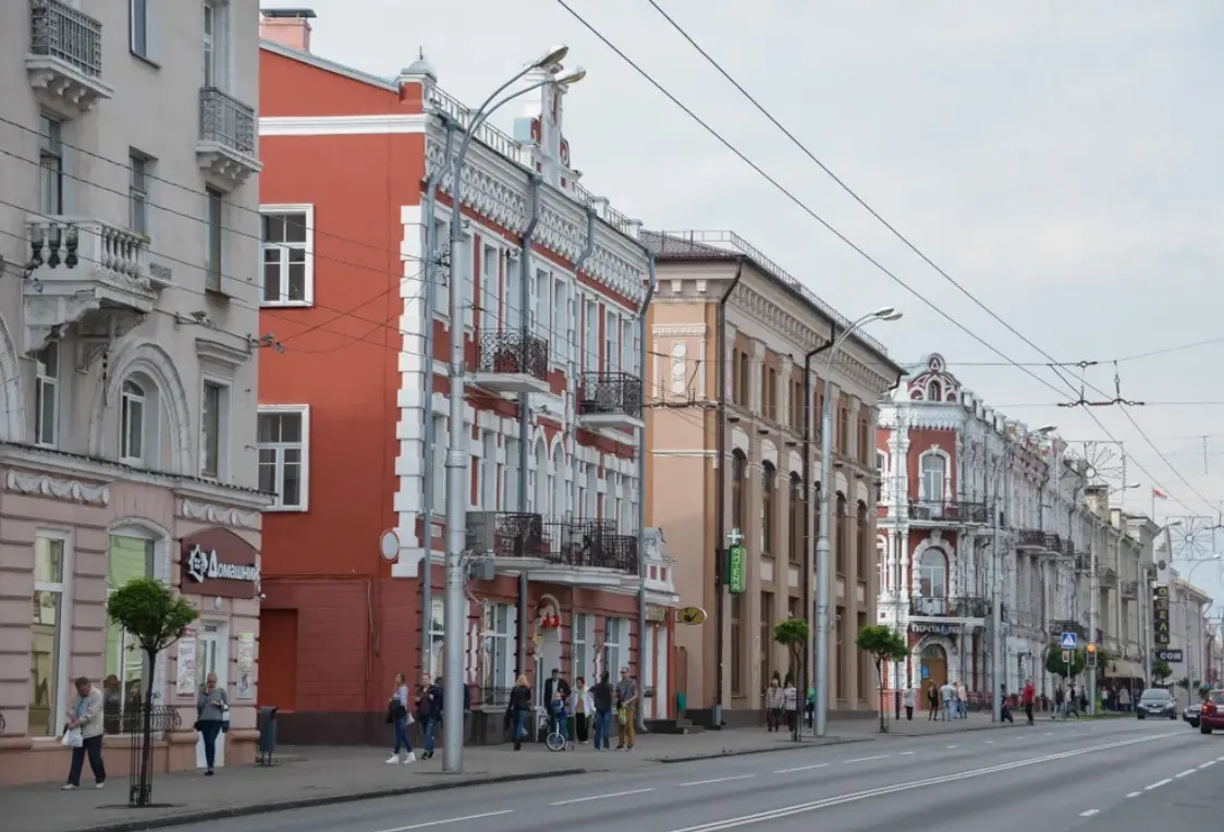 Гомель удивляет зелёными парками и скрытой архитектурной красотой