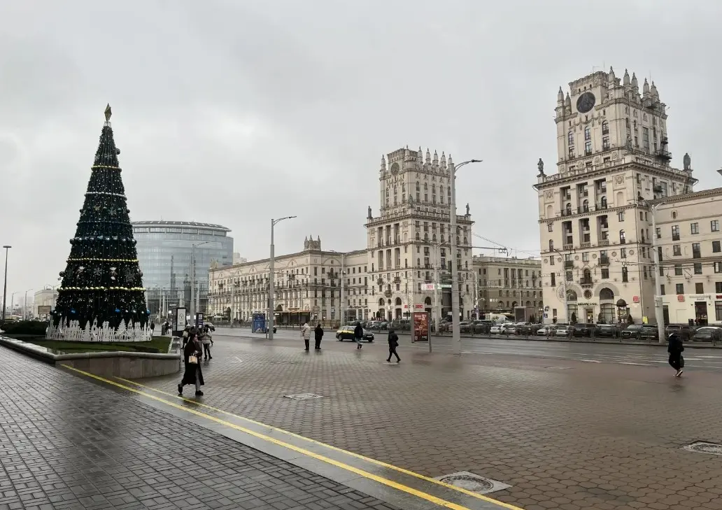 Откройте для себя Минск, город, где история встречается с современным стилем Откройте для себя Минск, город, где история встречается с современным стилем