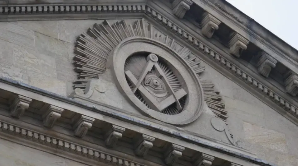 Тайные общества и масоны - Их след в архитектуре дворцов. 1 Тайные общества и масоны - Их след в архитектуре дворцов