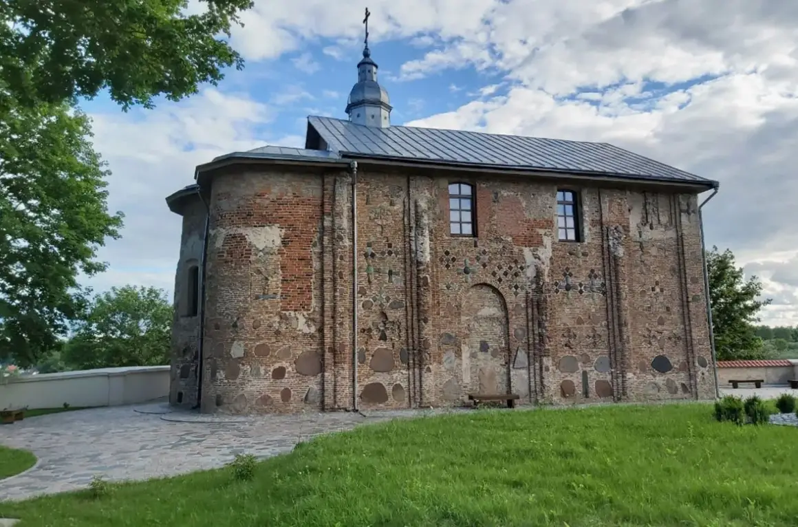 Топ-10 мест, которые скрывают города Беларуси Топ-10 мест, которые скрывают города Беларуси